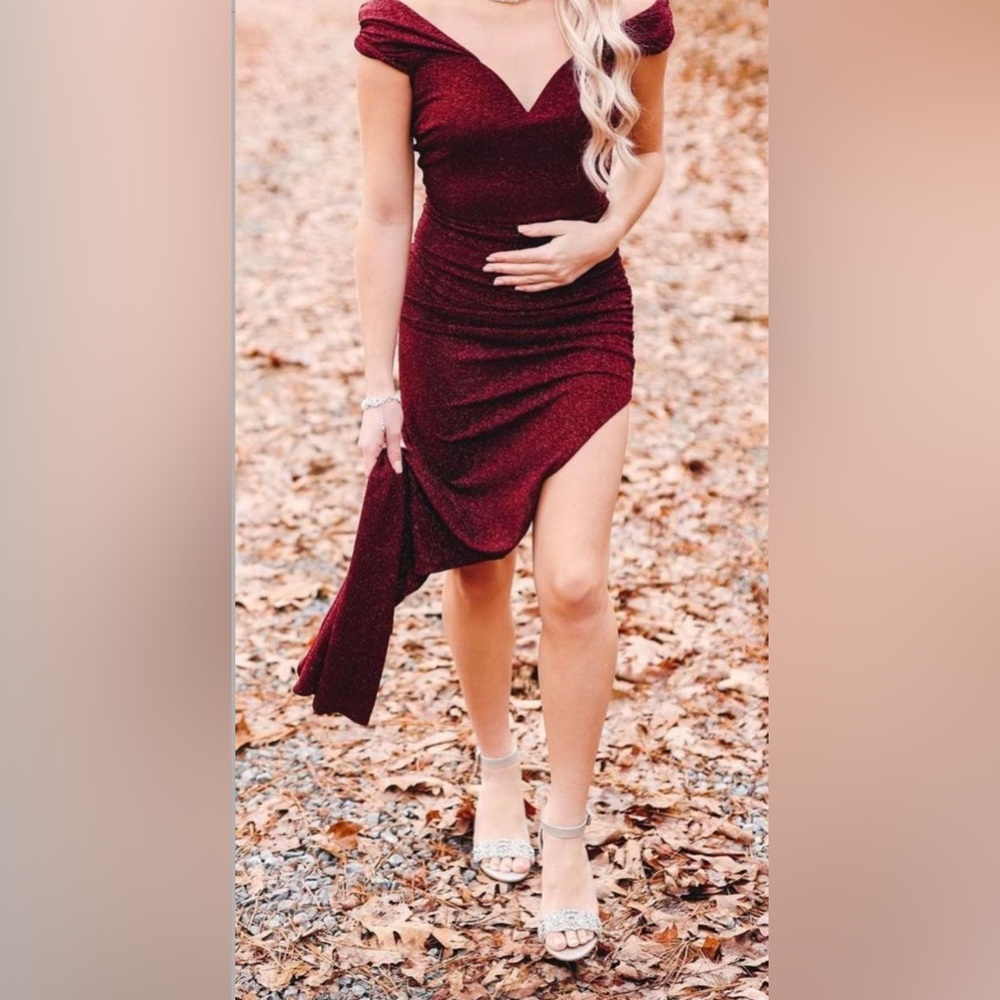 Maroon formal long dress with leg slit